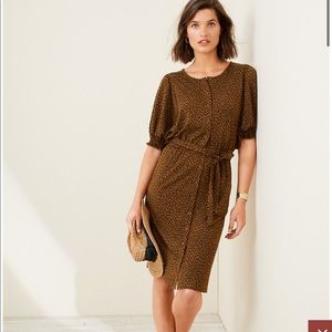 Garnett Hill Smocked elbow sleeve knit dress. Like new! Size S